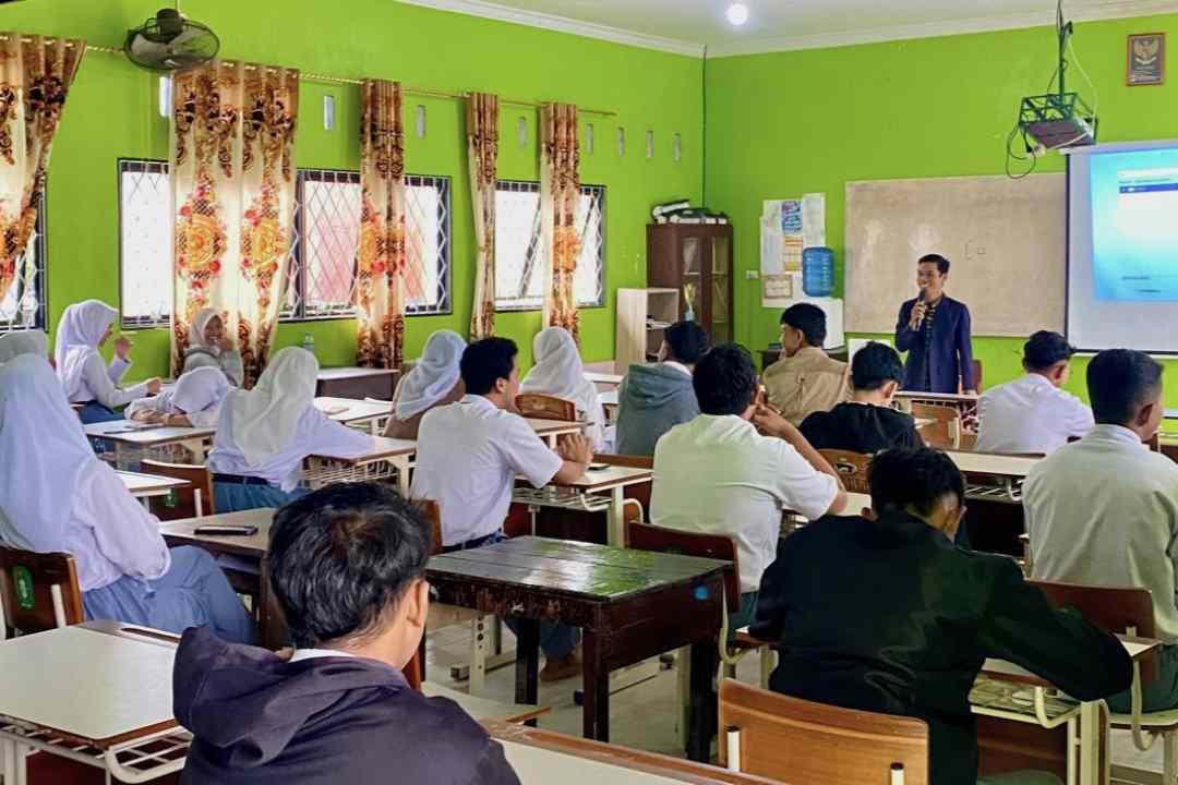 Pendidikan Karakter di Tengah Krisis Keteladanan