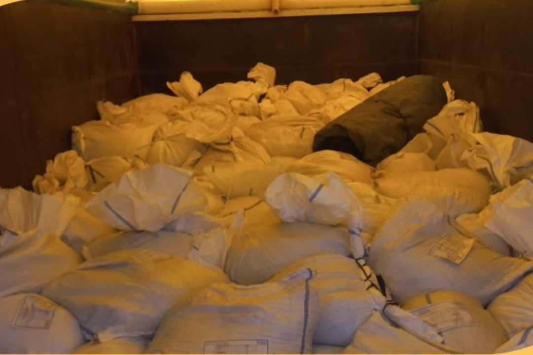 Ekspor Perdana 2026: 8 Ton Gula Kelapa Kalbar Tembus Pasar Luar Negeri via PLBN Entikong