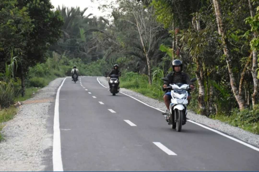 Sujiwo Negass! Tuntaskan Jalan Kuala Dua-Sungai Asam: Penantian Panjang Belasan Desa