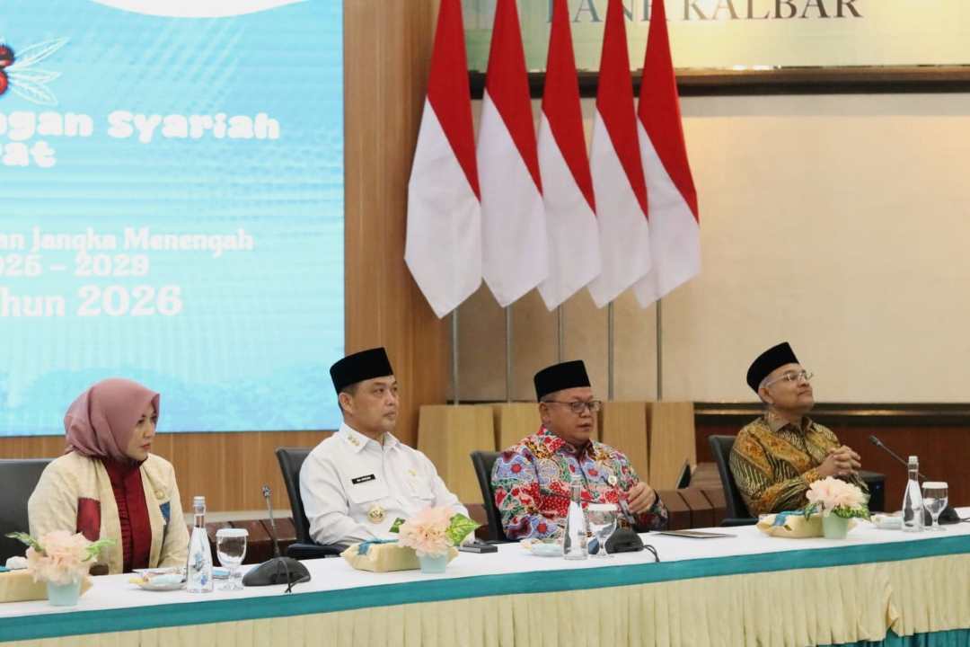 Tanpa Sekat Agama, Gubernur Ria Norsan Sebut Ekonomi Syariah Kalbar Adalah Solusi Universal